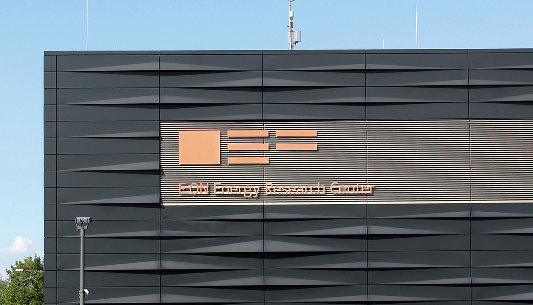 "E.ON Energy Research Center"; architektonische Oberflächen von POHL Facades