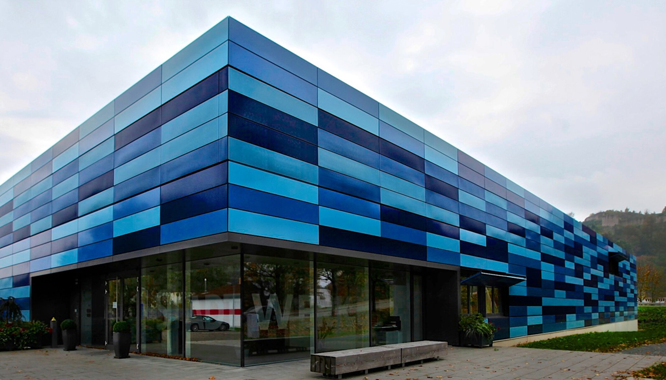 "Stadtwerke Kulmbach" back ventilated rainscreen facade, aluminium, Kulmbach