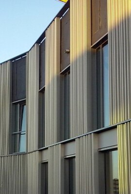 "Cool 63"; ausgefallene vorgehängte Aluminiumfassade