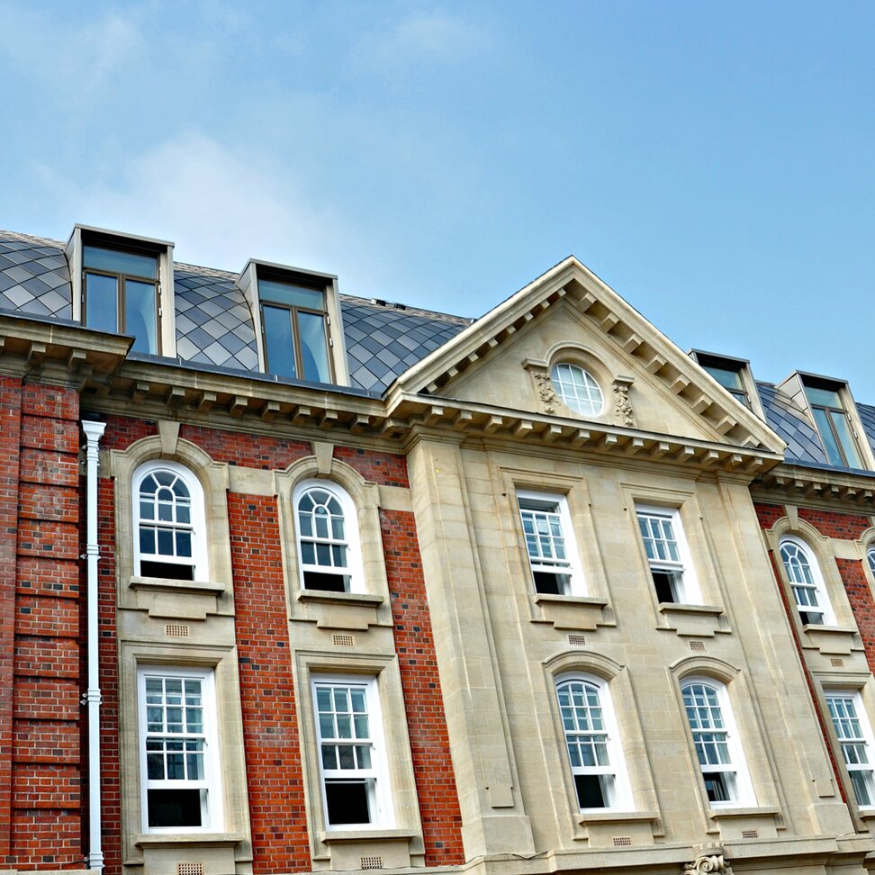 "Exeter College Cohen Quad"; Individualfassade aus Edelstahl