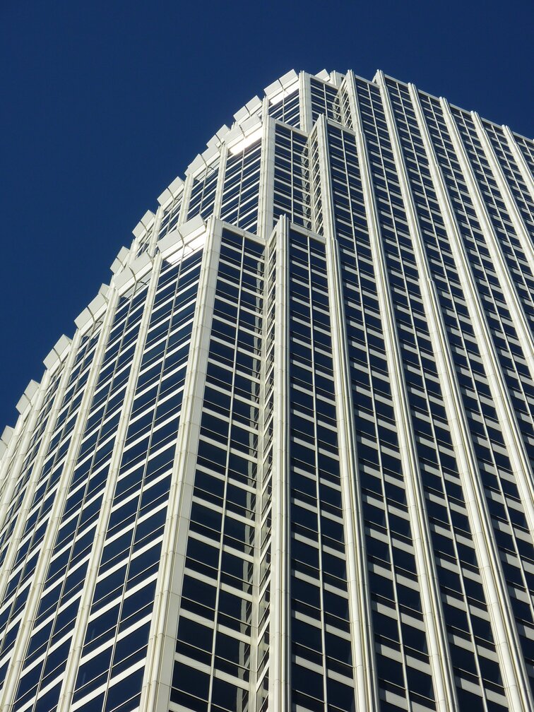 Refernzbild "777 Tower"; vorgehängte Alumniumfassade
