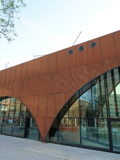 "Gastropavellion Düsseldorf"; Weathering steel individual facade | © POHL Metal Systems GmbH