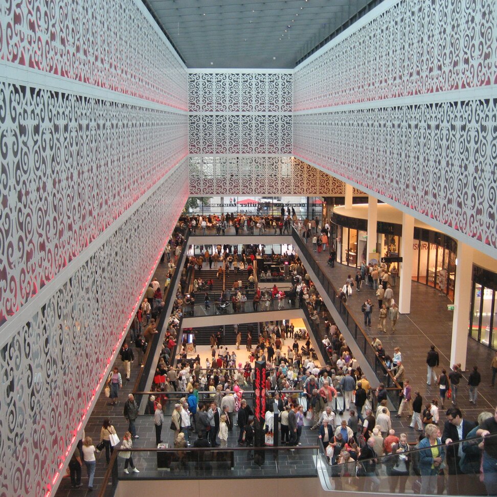 "Centrum Galerie Dresden"; POHL Europanel Fassadensystem im Innenbereich
