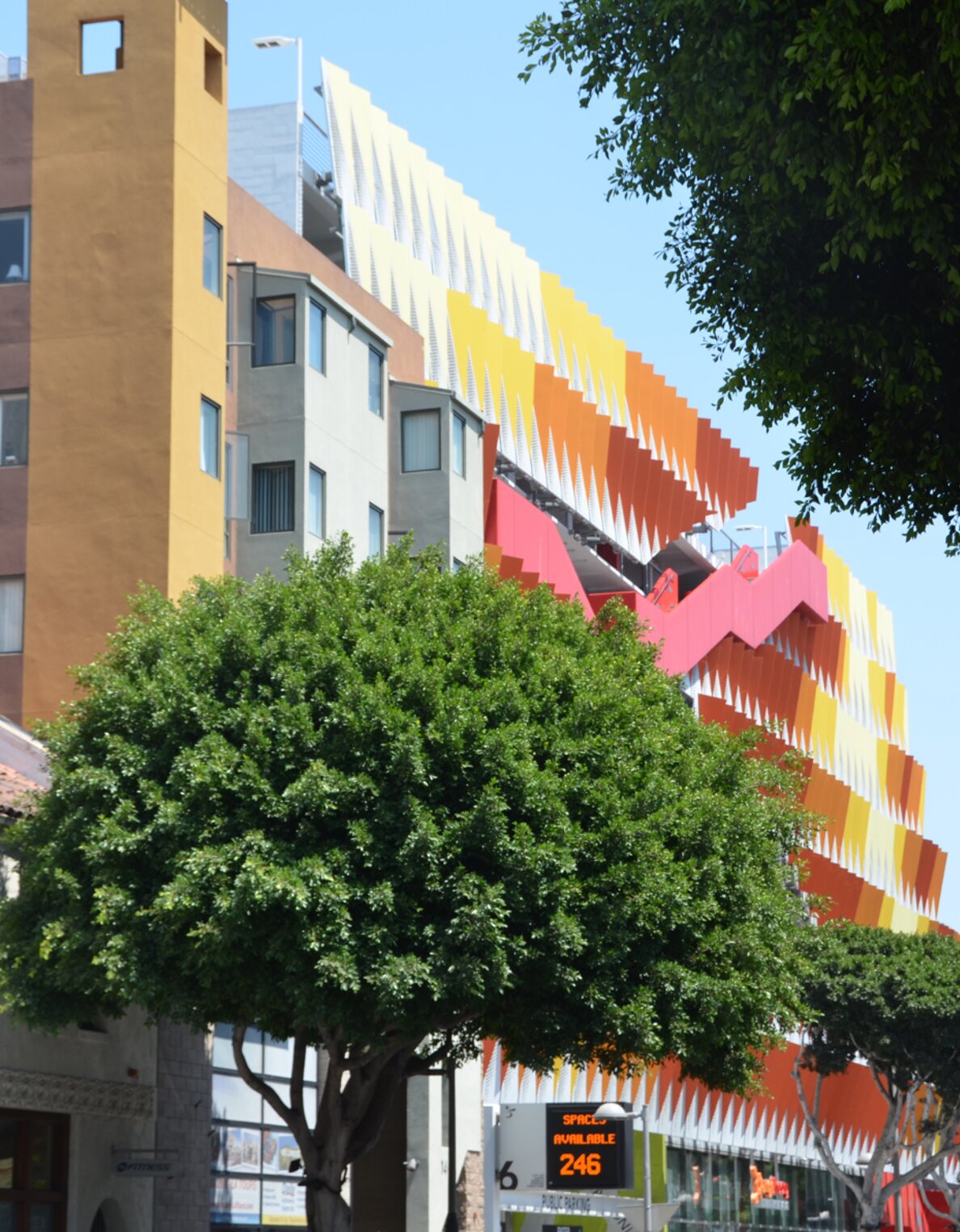 "InterContinental San Francisco" individual sandwich panels by POHL Facades