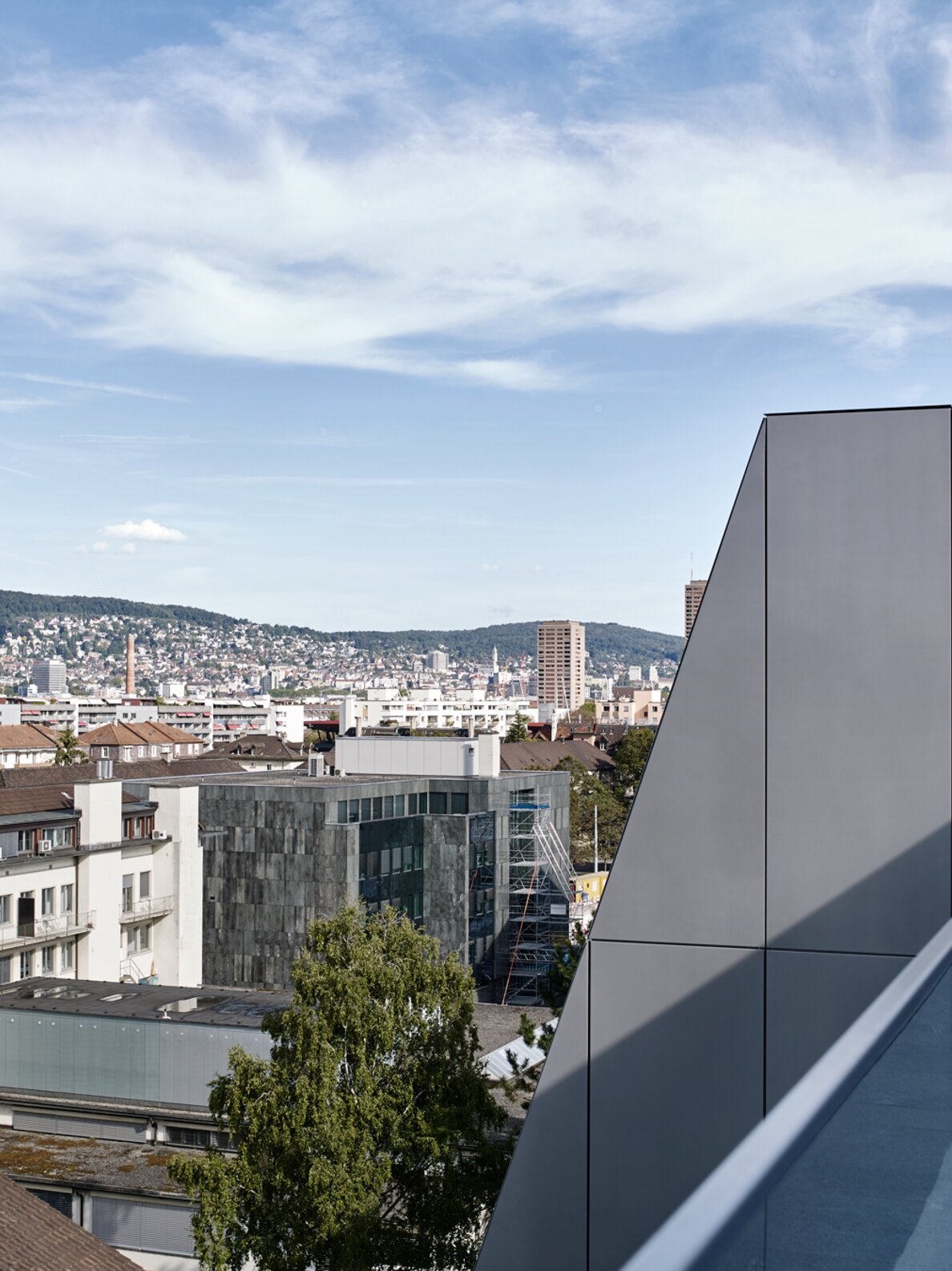 "Medienpark Zürich", Fassadengestaltung aus Metall | © Urs Bigler