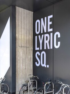 "1 Lyric Square" Aluminiumfassade, London | © OAG