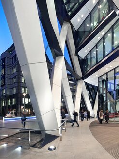 "30 St. Mary Axe/The Gherkin" facade system column, aluminium, London | © Hufton+Crow