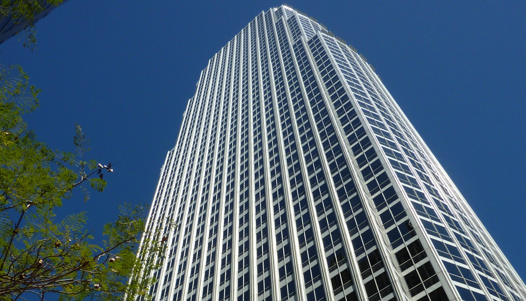 Detailansicht "777 Tower"; vorgehängte hinterlüftete Aluminium Fassade