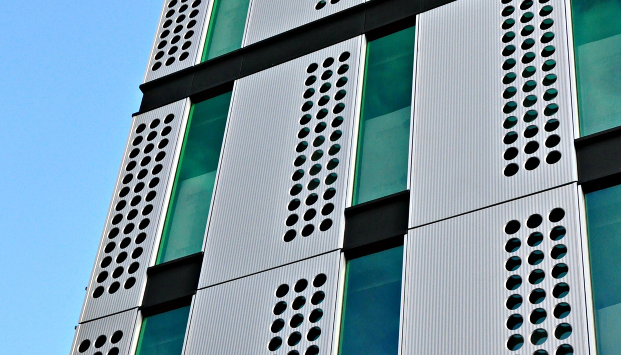 "White Collar Factory" facade design, aluminium, London