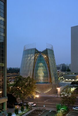 Portraitview "Chatedral of Christ the Light"; admirable metal facade | © Timothy Hursley
