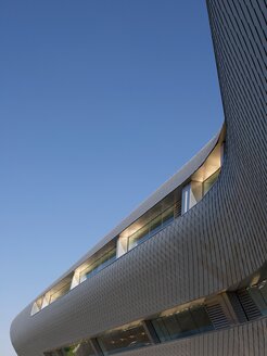 "Farnborough Flughafen"; Fassadenpaneele aus Aluminium