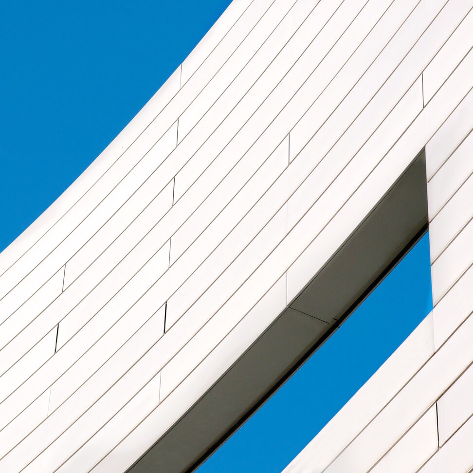 "Kaicenter Düsseldorf"; sepcial facade elements made of aluminum | © Manos Meisen Fotografie