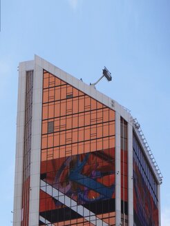 "Mercury City Tower", Fassadenteile aus Aluminium und Edelstahl | © Josef Gartner GmbH