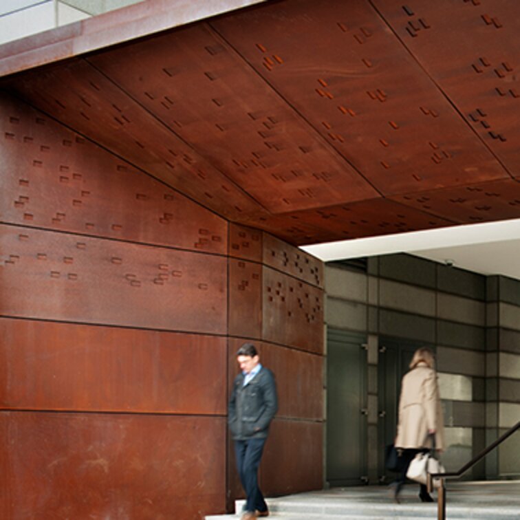 "Thomas More Square" facade design, weathering steel, stainless steel, London | © Philip Vile