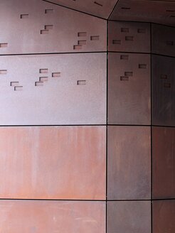 "Thomas More Square" facade construction, weathering steel, stainless steel, | © Philip Vile