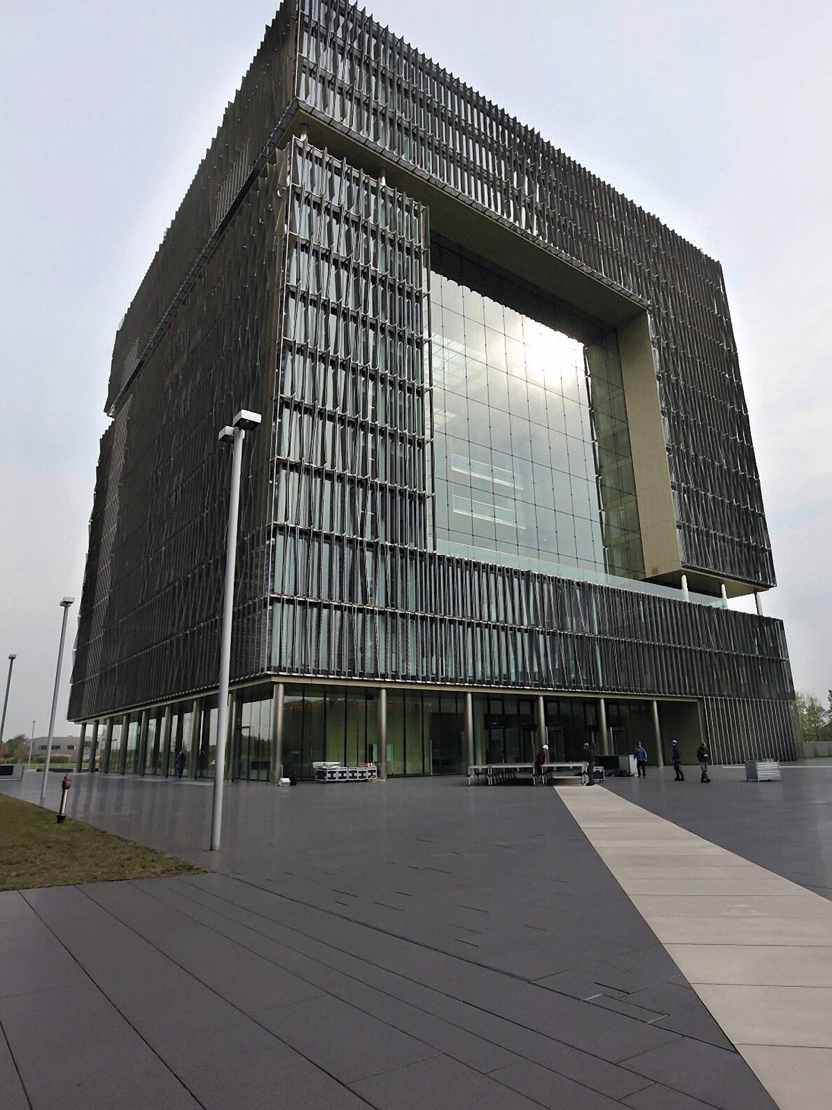 "ThyssenKrupp Quartier" facade cladding, stainless steel, Germany